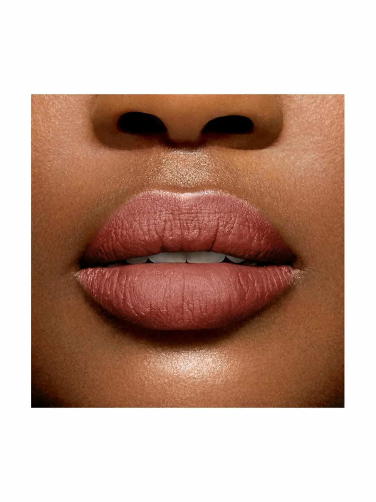 Lancôme L'Absolu Rouge Intimatte -huulipuna^ Huulet