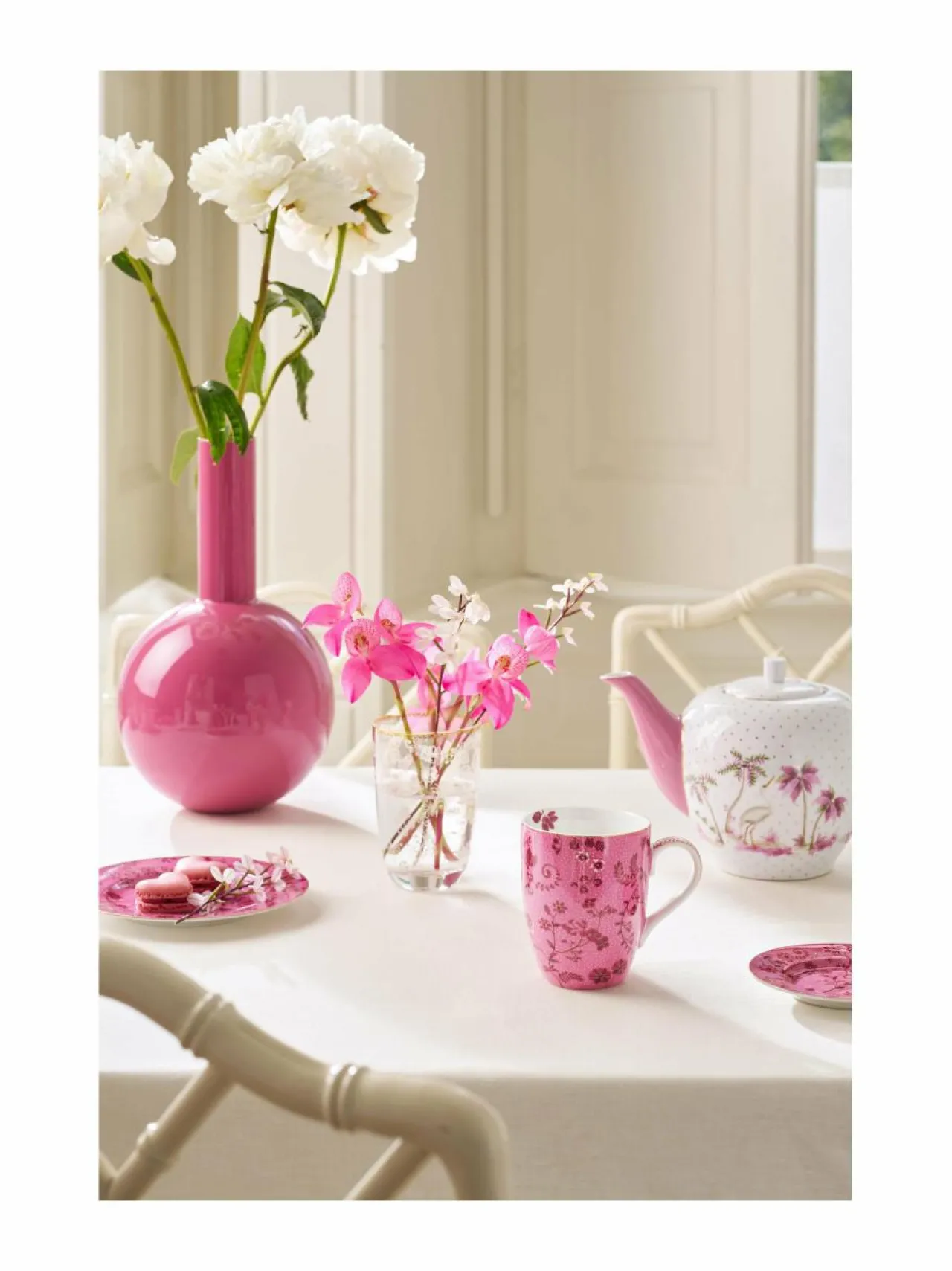 PIP Studio Large Jolie Flowers -posliinimuki 350 ml^ Mukit & Kupit & Asetit