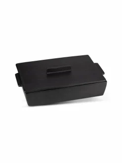 Keitto- & Paistoastiat<DUTCHDELUXES Large -kannellinen uunivuoka ja korkkialusta, 35 x 23,5 x 10,5 cm BM BLACK MATT