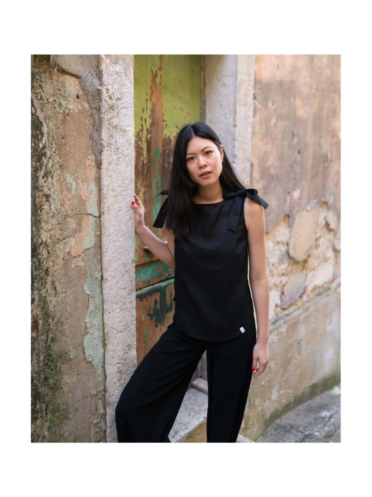 Nakoa Lauren Top, Black^ Paidat & Puserot