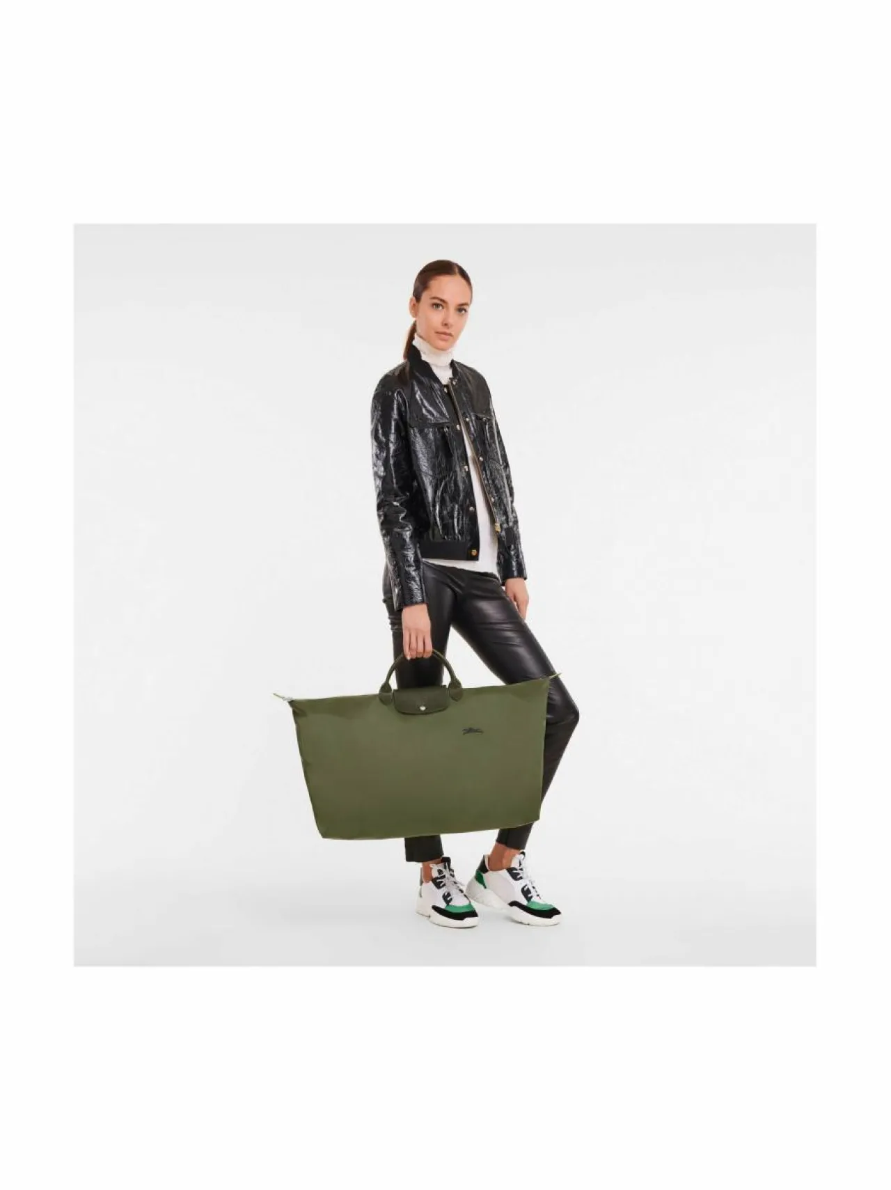 Shopperit<Longchamp Le Pliage Green M Travel -kokoontaitettava laukku, 42 L 479 FOREST
