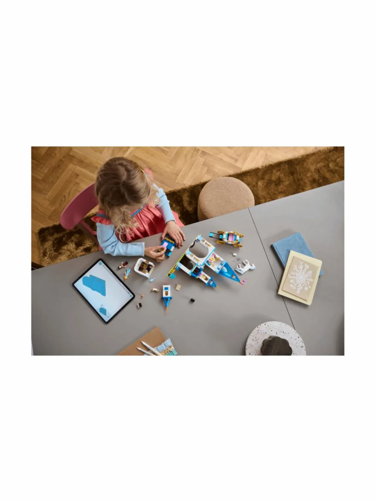 Rakennussarjat<LEGO DISNEY PRINCESS Tuhkimon linna ja hevosvaunut 43275