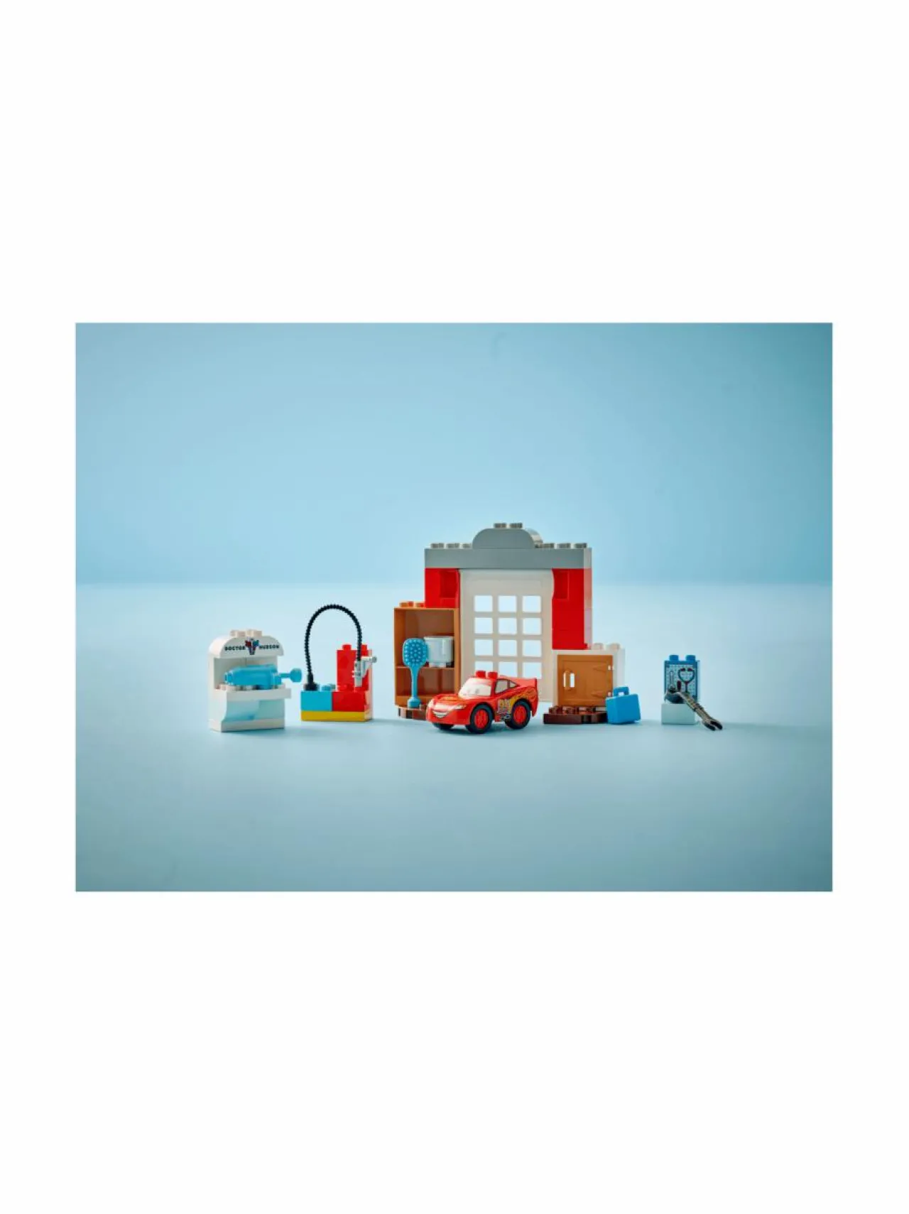 LEGO DUPLO Disney TM McQueenin vierailu Docin tallilla 10456^ Rakennussarjat