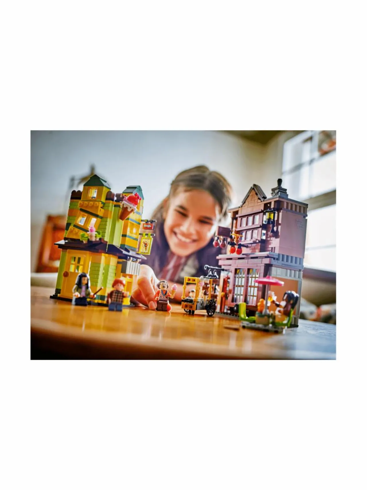Rakennussarjat<LEGO HARRY POTTER TM Hienoja huispausvarusteita ja jäätelöbaari 76452