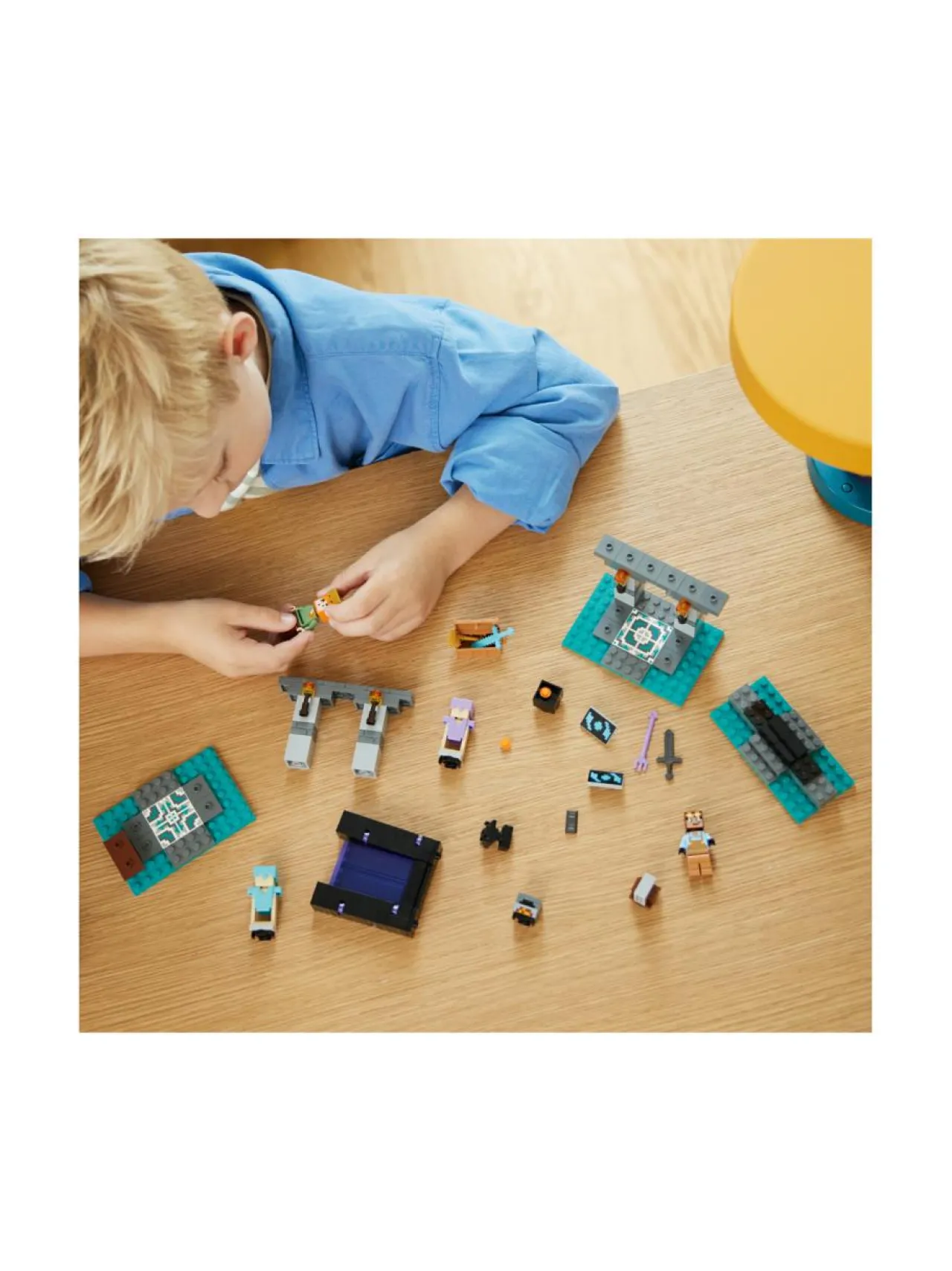 LEGO MINECRAFT Asevarasto 21252^ Rakennussarjat