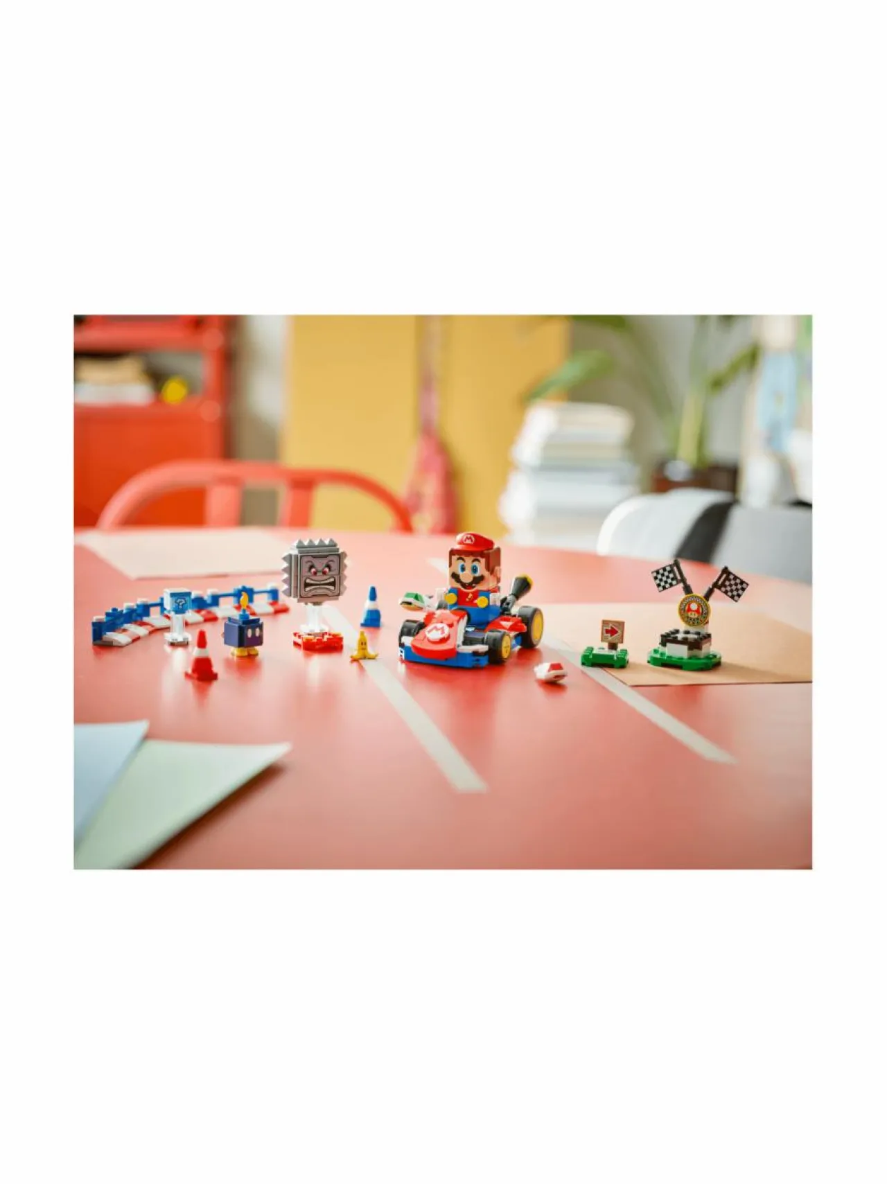 LEGO SUPER MARIO Mario Kart™ – Interaktiivinen LEGO® Mario™ ja Standard Kart 72043^ Rakennussarjat