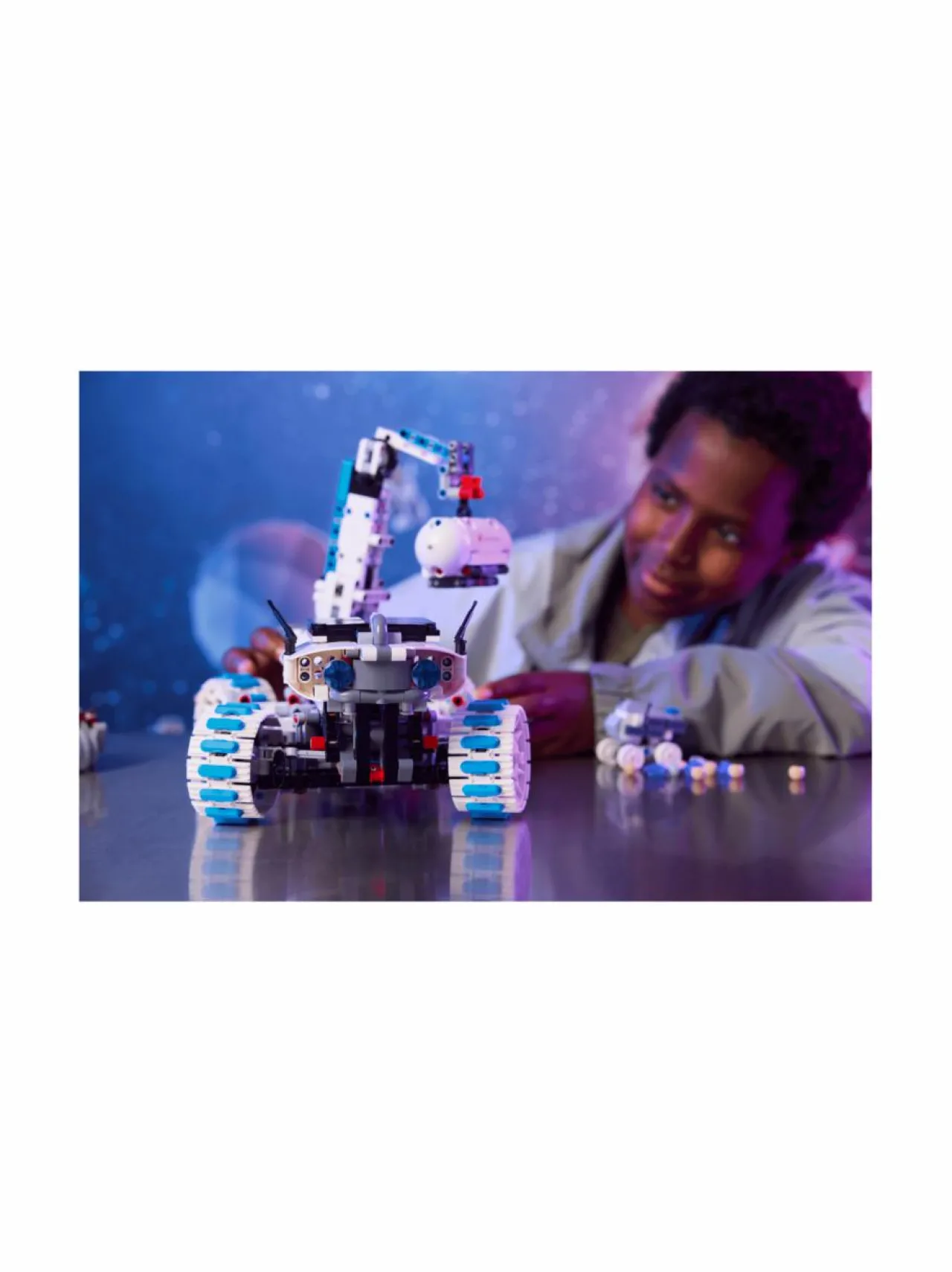 LEGO TECHNIC Lunar Outpost™ ‑avaruusmönkijä 42211^ Rakennussarjat