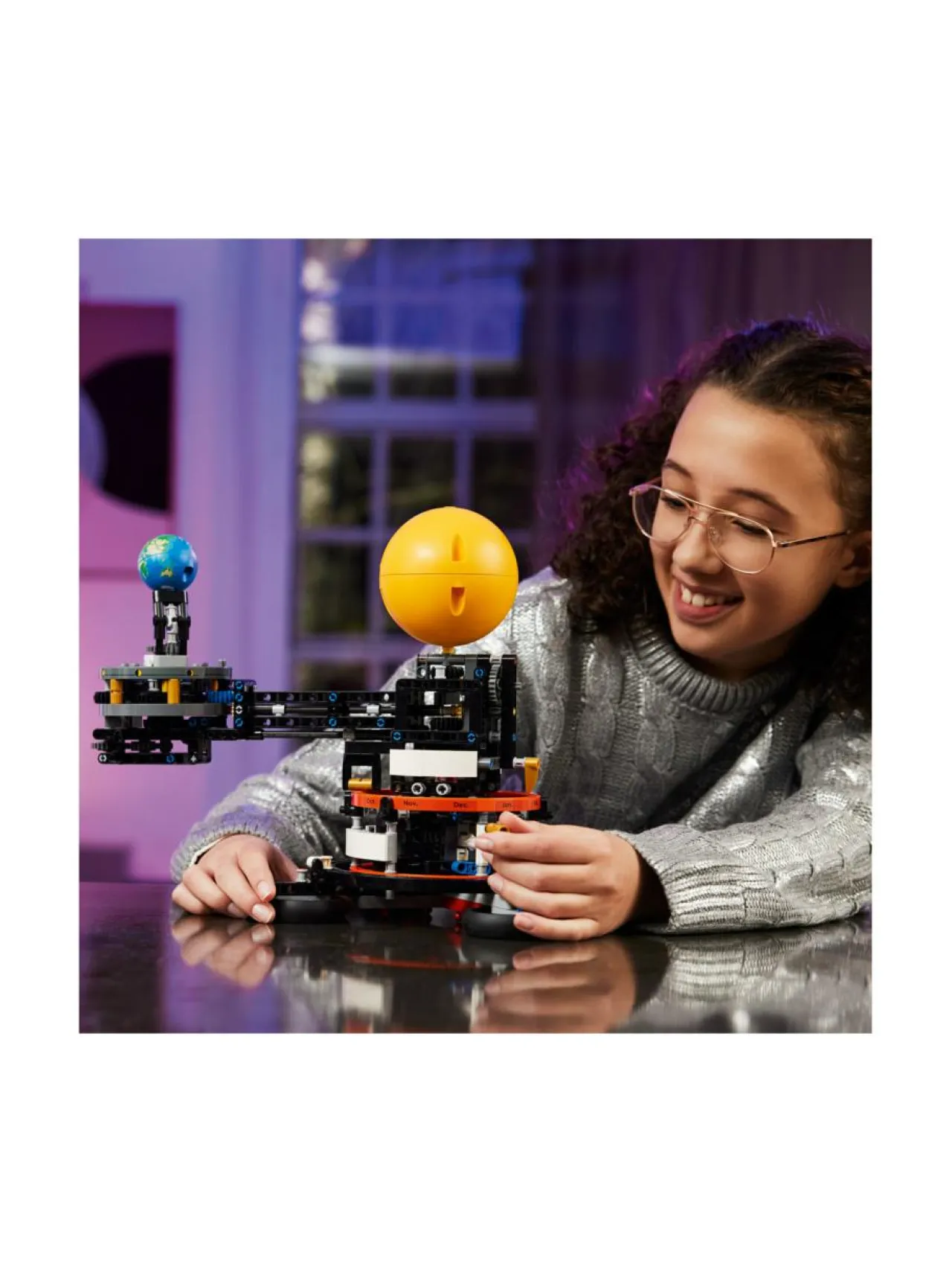 Rakennussarjat<LEGO TECHNIC Maapallo ja Kuu kiertoradalla 42179