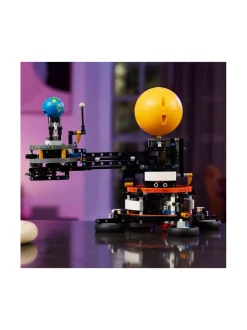 Rakennussarjat<LEGO TECHNIC Maapallo ja Kuu kiertoradalla 42179