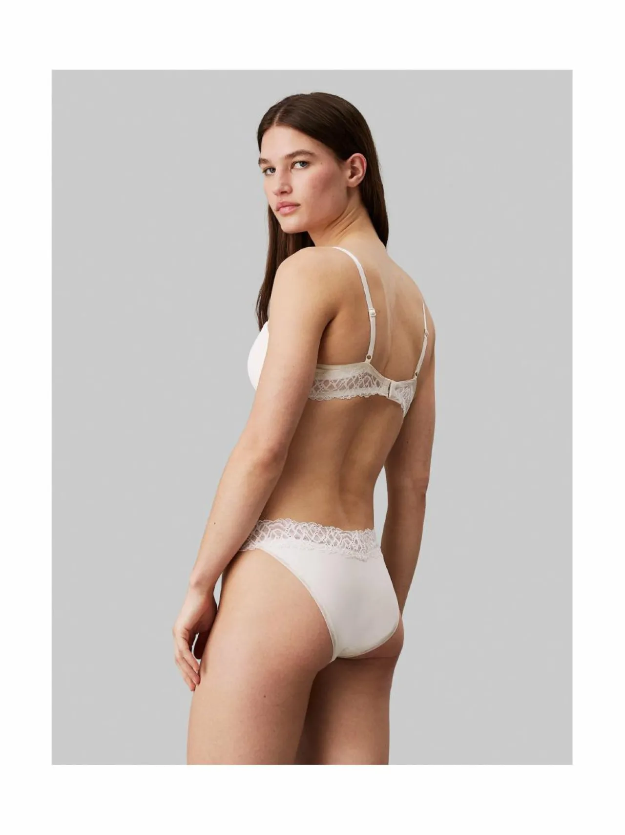 Alusvaatteet & -Asut<Calvin Klein Underwear Lightly Lined Balconette -rintaliivit 101 IVORY