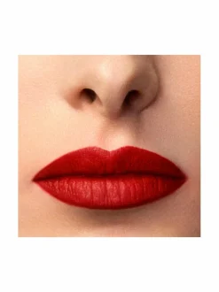 Huulet<Armani Lip Maestro -huulilakka