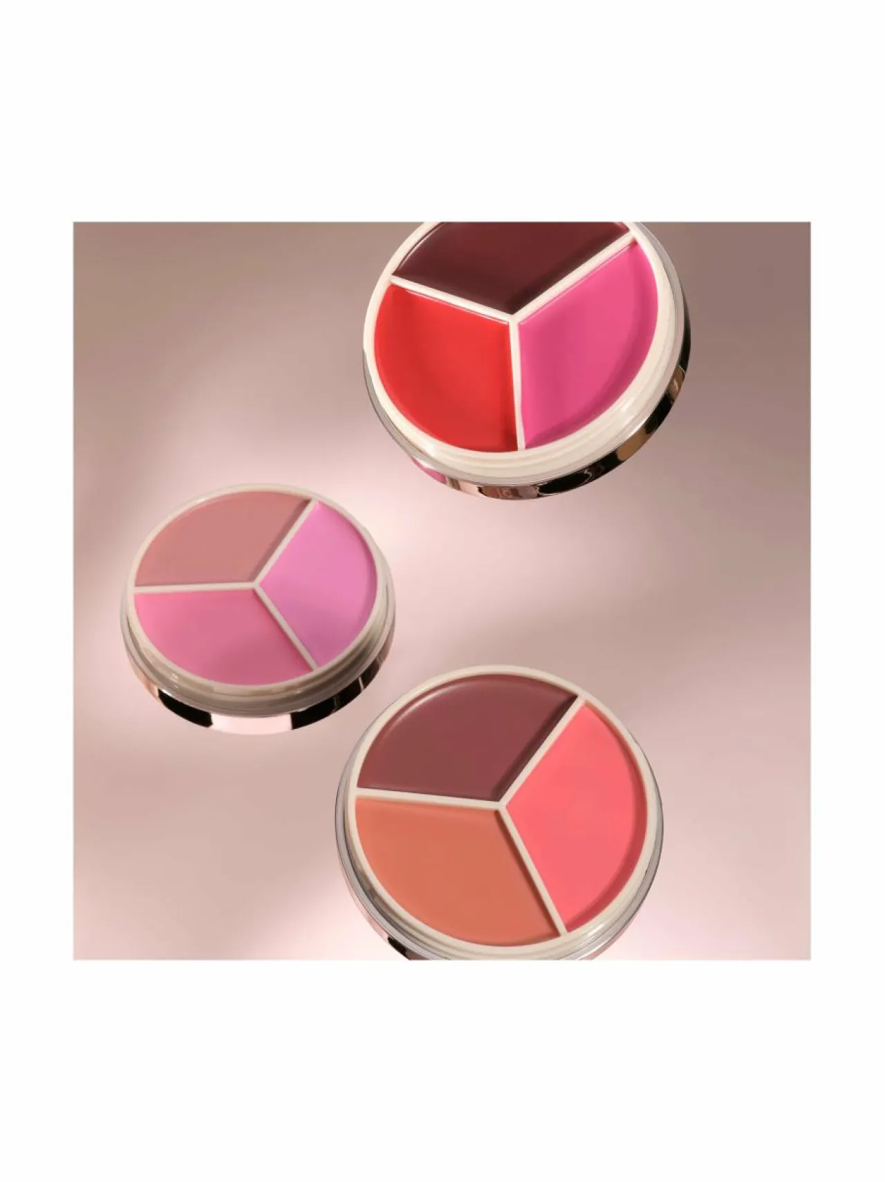 Anastasia Magic Touch Blush Trio -voidemainen poskipuna^ Kasvot