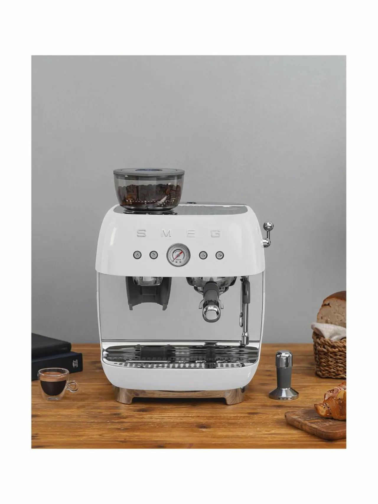 Smeg Manuaalinen espressokone^ Kahvin- & Vedenkeittimet