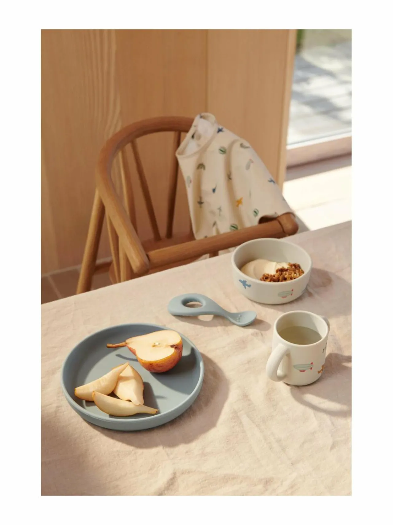 Lasten Ruokailu<Liewood Merle Printed Cape Bib -ruokailupaita 2330 AVIATOR / ECRU