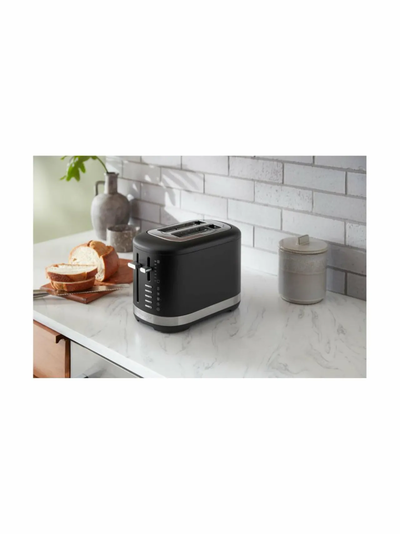 Leivänpaahtimet<KitchenAid Metal- leivänpaahdin 2 palalle CAST IRON BLACK