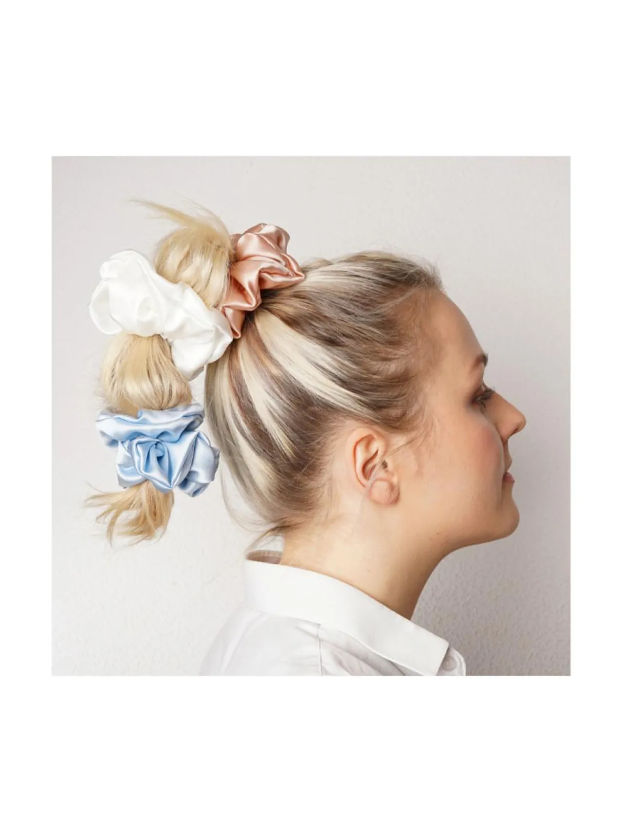 Upcycle with Jing Mulberry Silk Scrunchie -hiusdonitsi - vaaleansininen^ Hiustarvikkeet