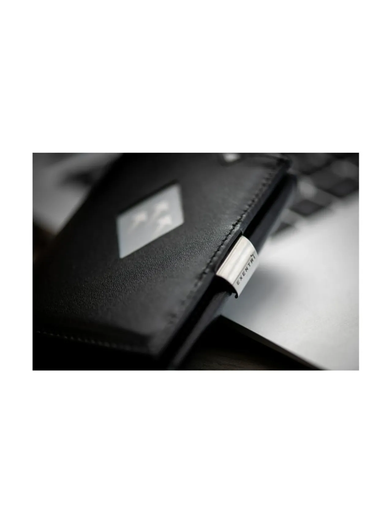 Lompakot & Kotelot<Exentri Multiwallet Black MUSTA