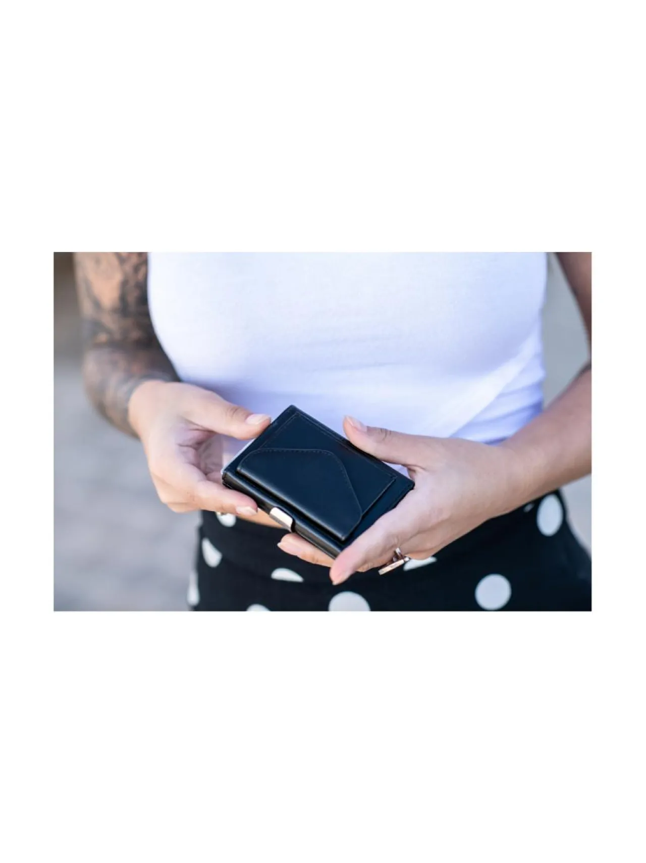 Lompakot & Kotelot<Exentri Multiwallet Black MUSTA