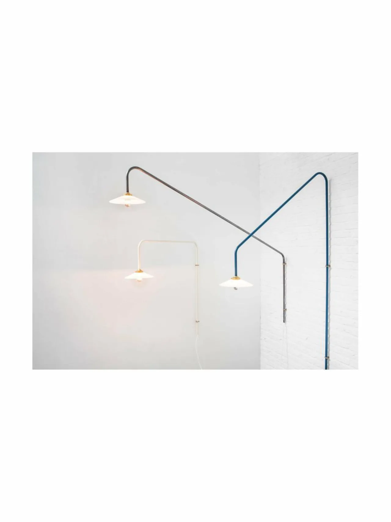 valerie_objects N°4 L -riippuva seinävalaisin^ Seinävalaisimet