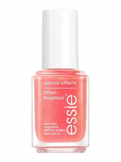 Essie Nail Art studio -erikoistehoste kynsilakka^ Kynnet