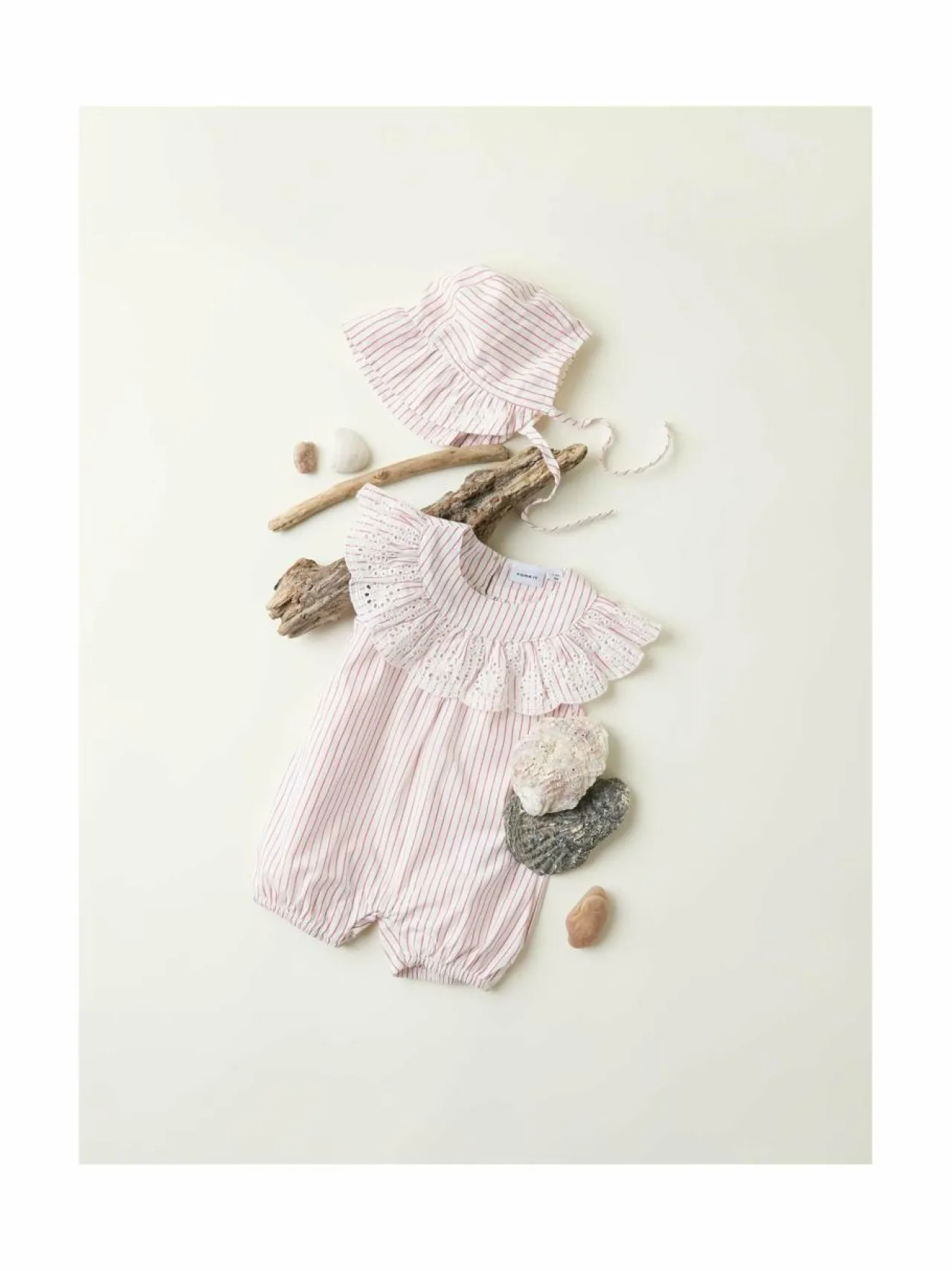 Name It NbfFiline Sunsuit -body^ Bodyt & Potkupuvut