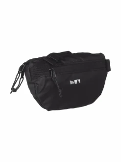 Reput & Laukut<New Era MLB Mini Waist Bag Neyyan -vyötärölaukku BLKWHI BLACK