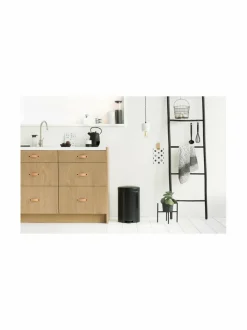 Roskakorit & -Pussit<Brabantia NewIcon-poljinroskakori 20 l MATT BLACK (MUSTA)