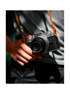 Nikon Z fc -runko^ Kamerat