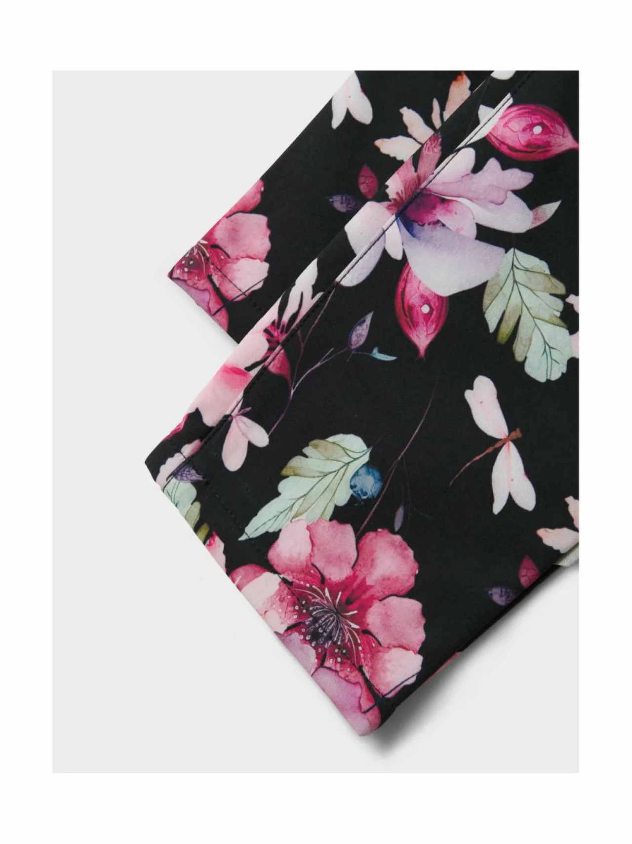 Housut & Jumpsuitit|Housut<Name It NkfAlfa Softshell -housut BLACK AOP:BIG FLOWER