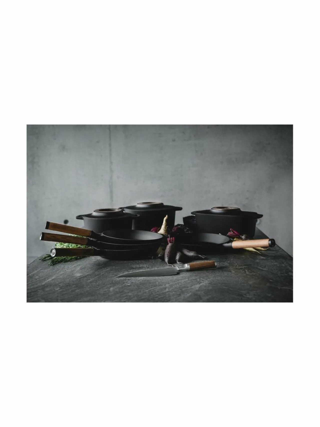 Fiskars Norden-valurautapannu 28 cm^ Keitto- & Paistoastiat