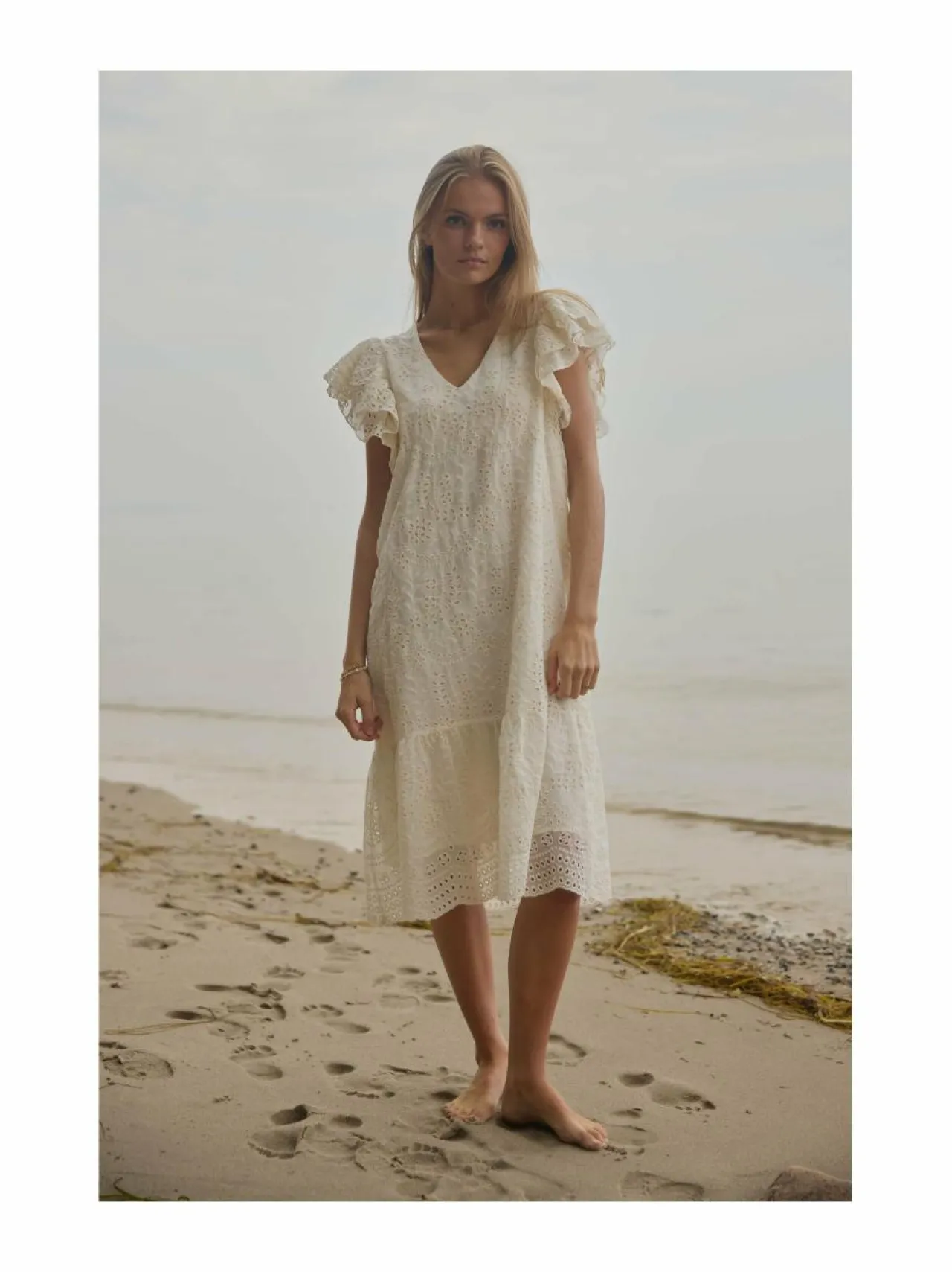 Mekot<RUE de FEMME Nyssa-mekko 02 OFFWHITE