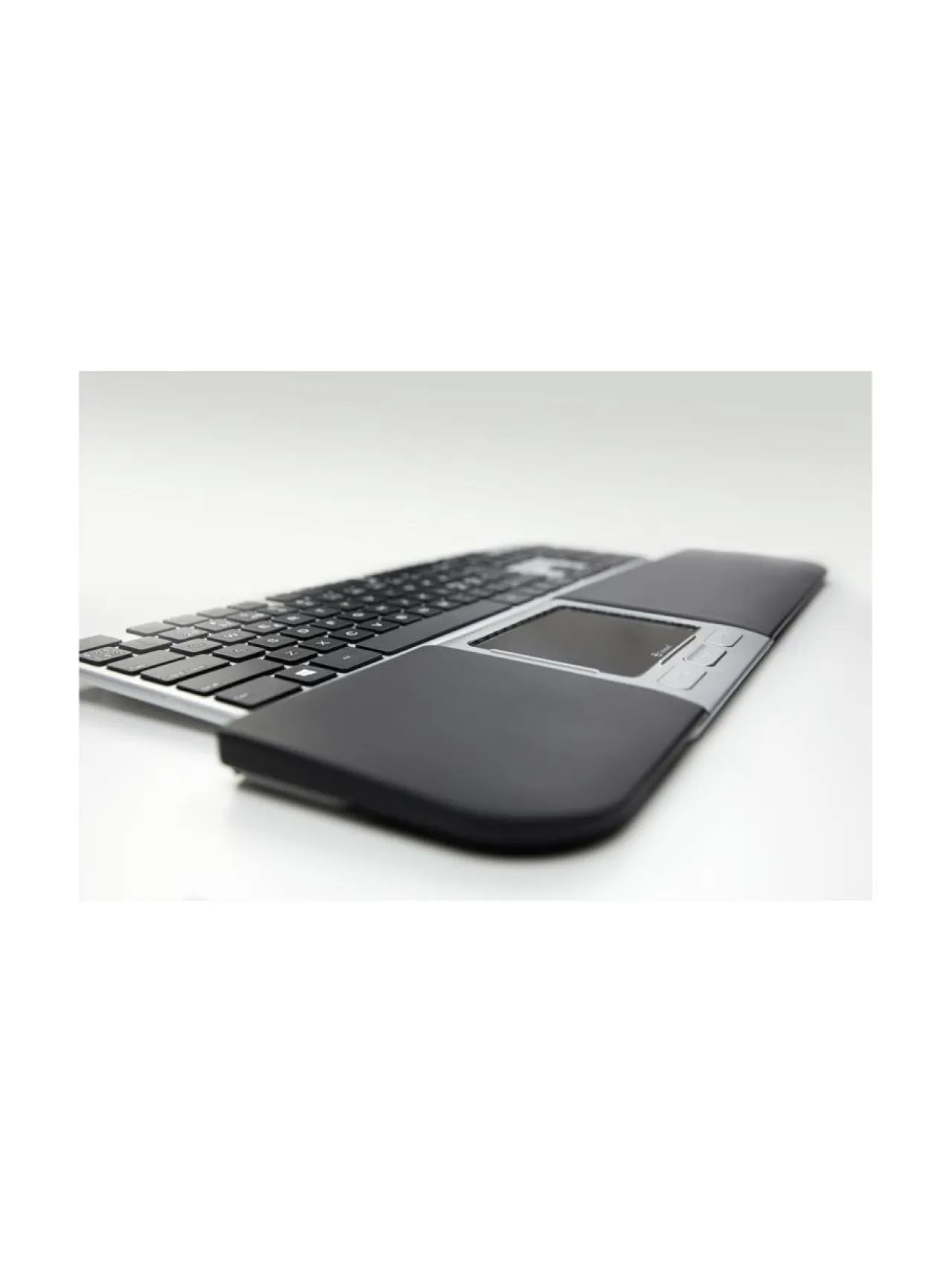 Tietokonetarvikkeet<ErgoFinland Optapad Extended ergonominen kosketushiiri