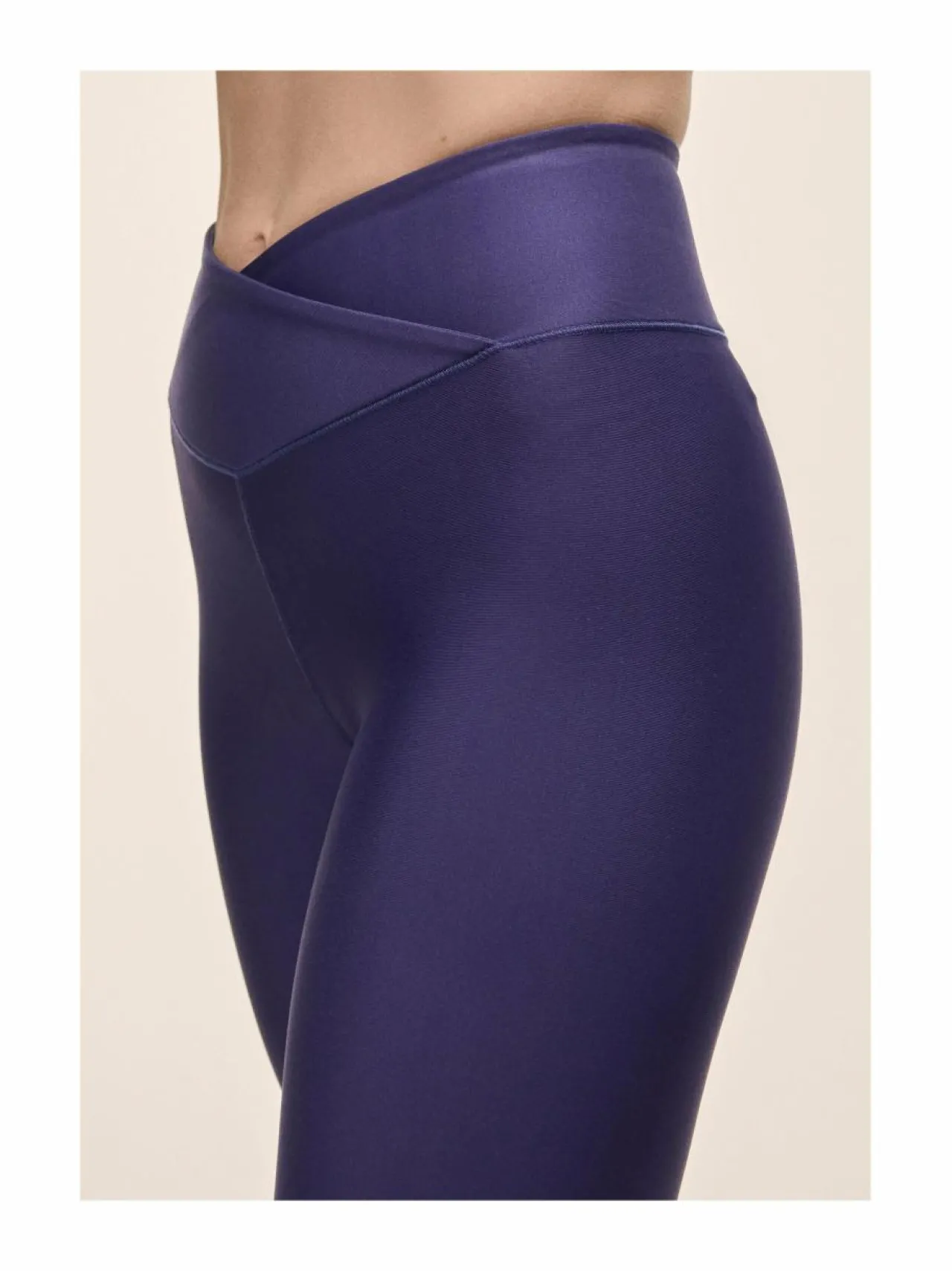 Urheiluhousut & Treenitrikoot<Casall Overlap High Waist -treenitrikoot 584 PURPLE ECLIPSE
