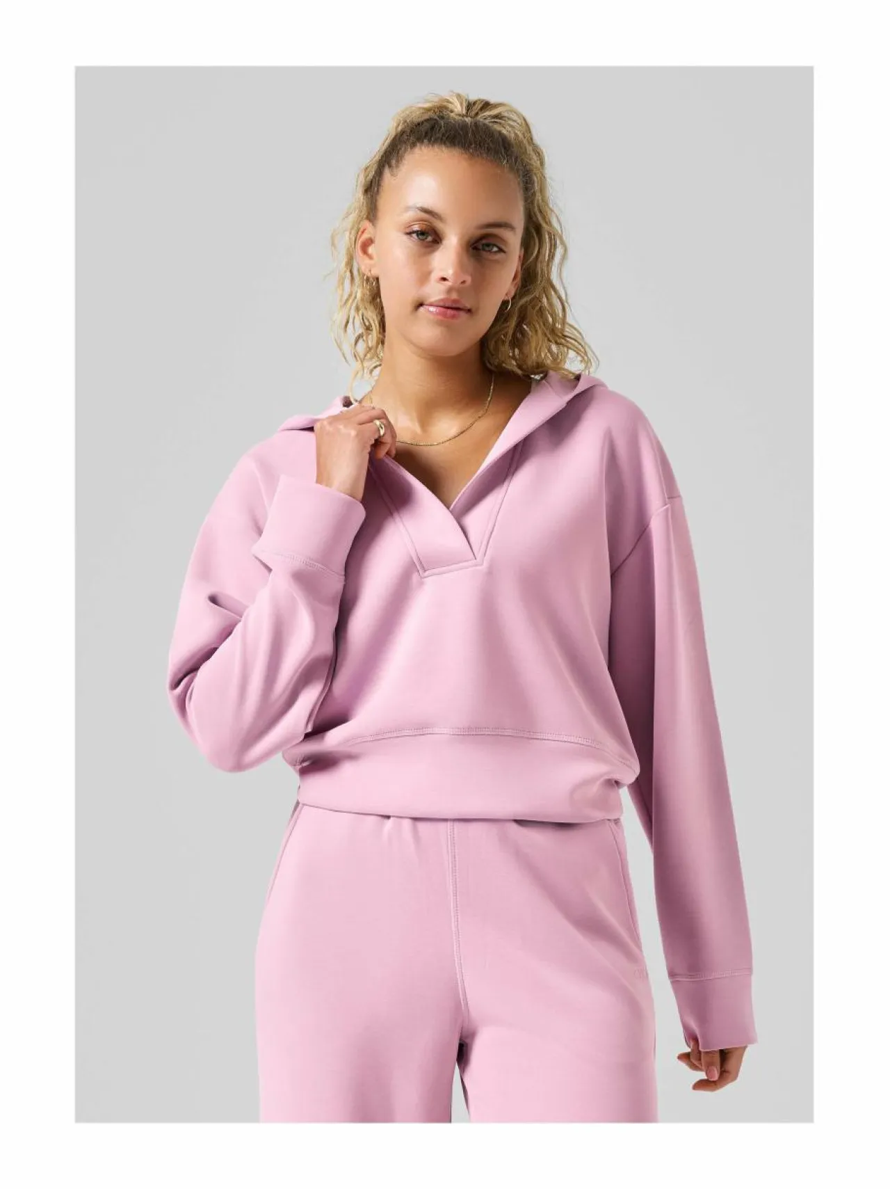 Paidat, Hupparit & Colleget<Casall Peachy-huppari 565 WINTER MAUVE