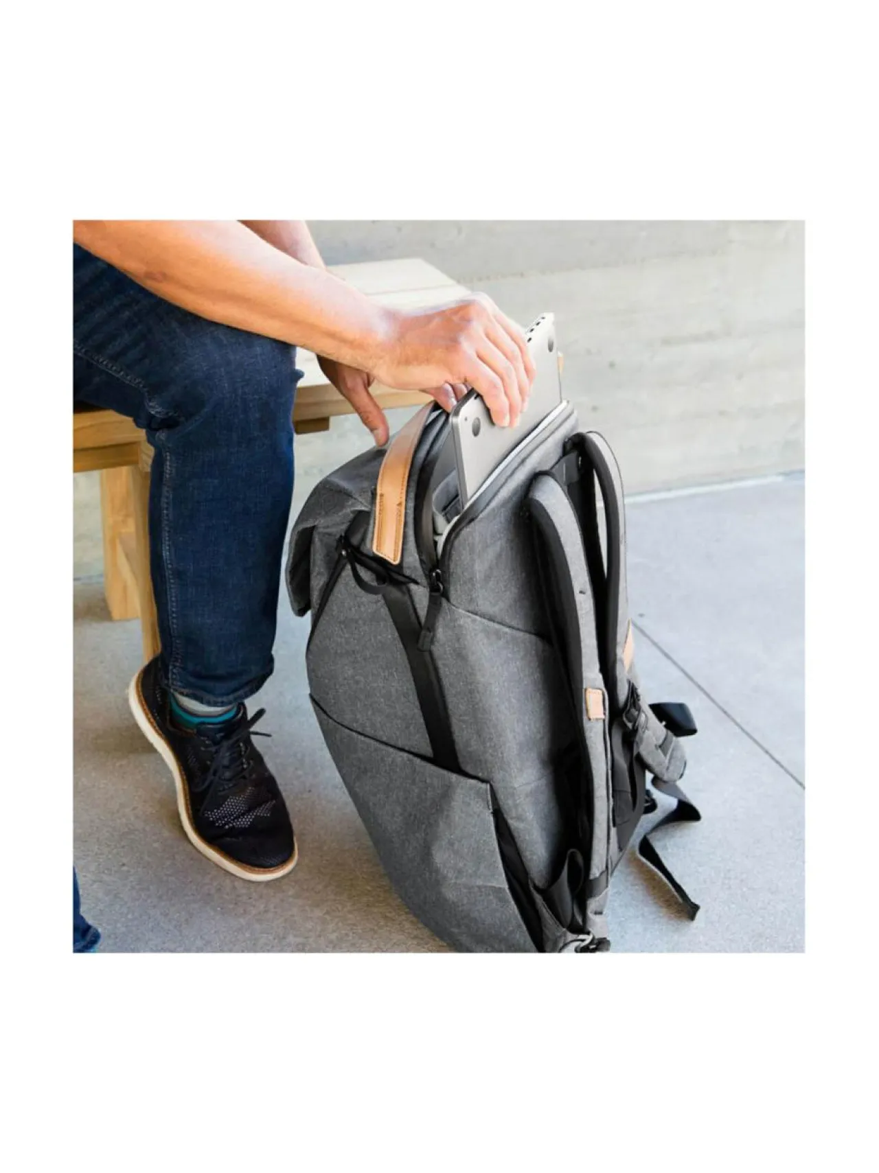 Peak Design Everyday Backpack 20L (v2) kamerareppu - Charcoal^ Kamerat