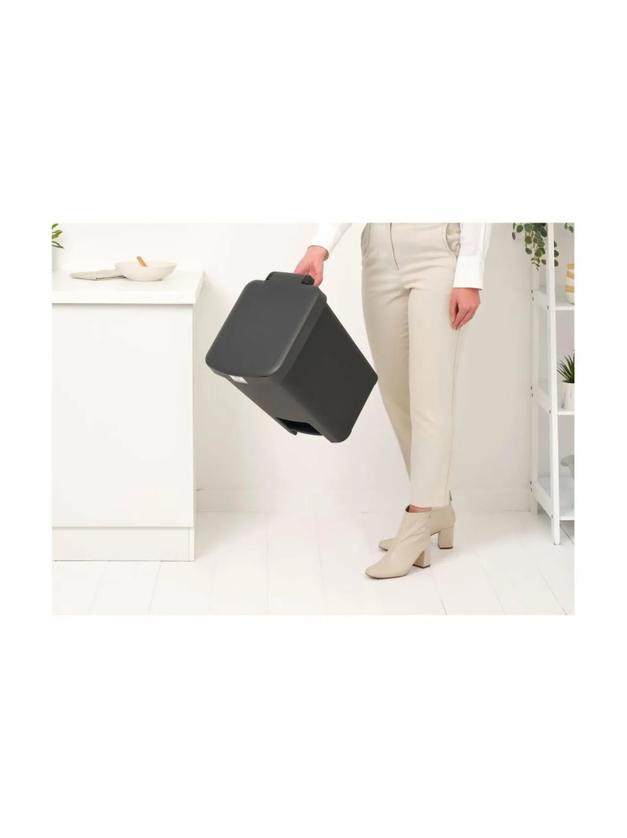Roskakorit & -Pussit<Brabantia Pedal Bin StepUp -poljinroskakori 25 l DARK GREY