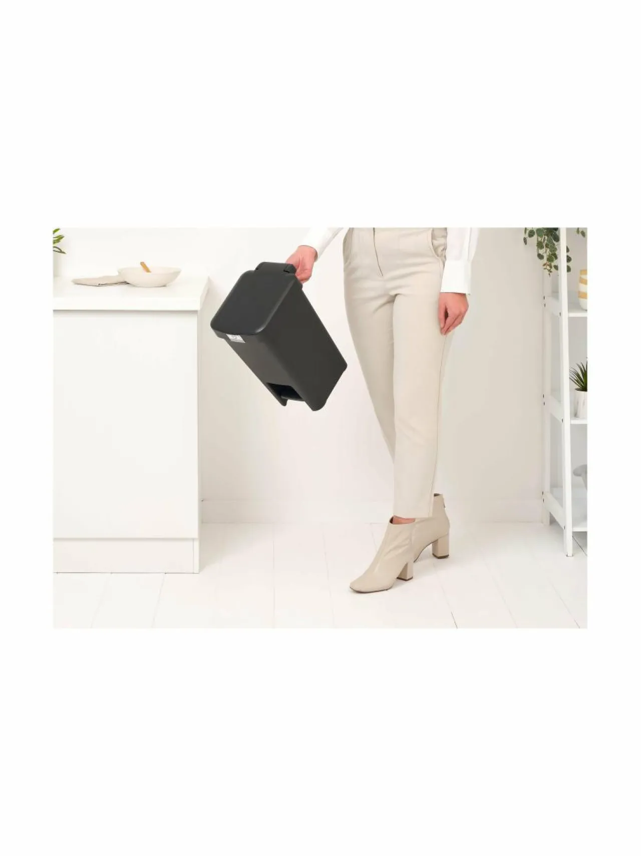 Roskakorit & -Pussit<Brabantia Pedal Bin StepUp -poljinroskakori 10 l DARK GREY