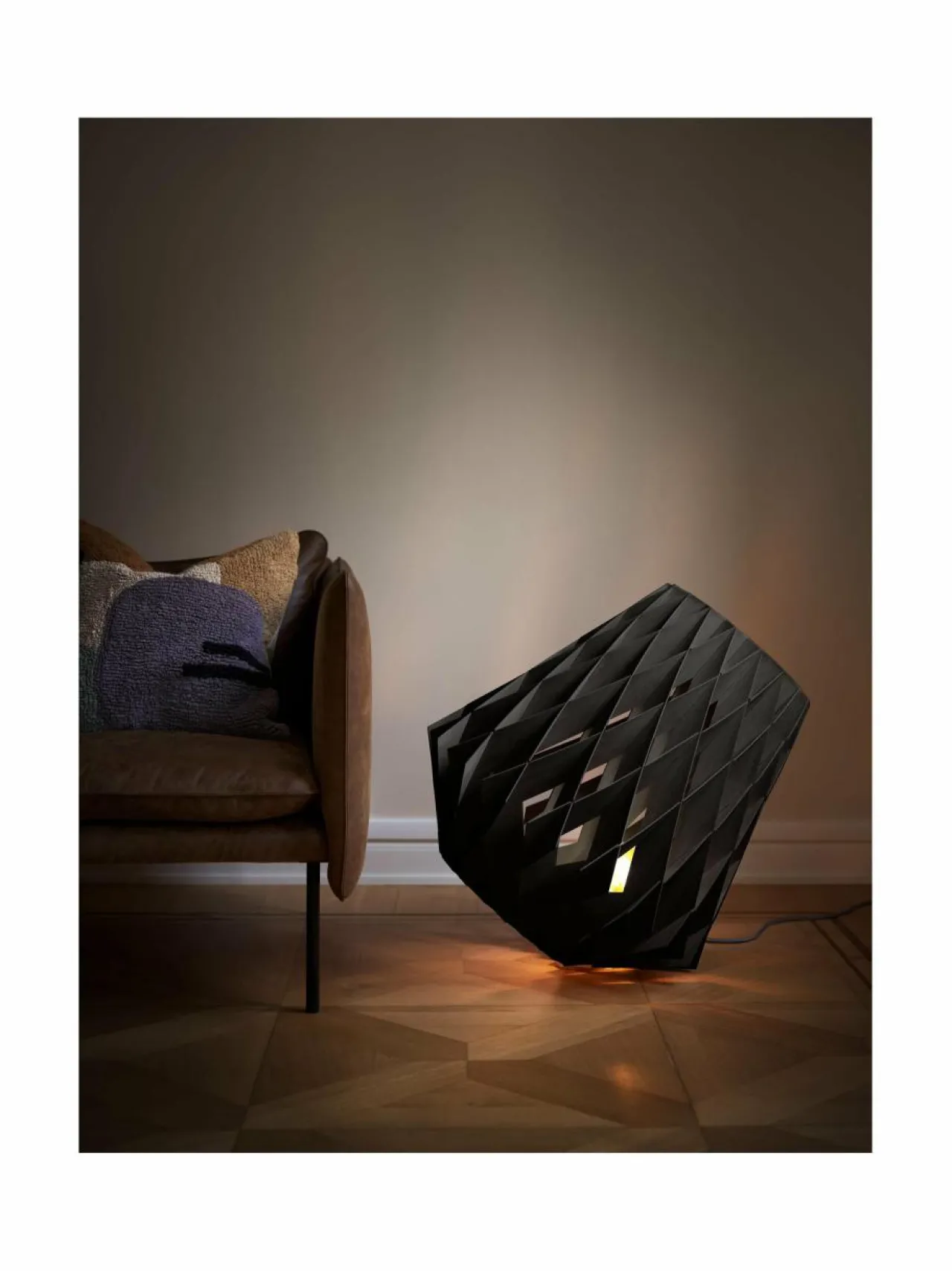 Lattiavalaisimet<PILKE Signature 64 -lattiavalaisin BLACK