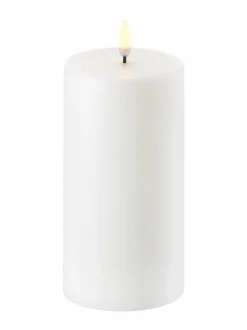 Jouluvalot<UYUNI Pillar LED -pöytäkynttilä 8 x 15 cm NORDIC WHITE