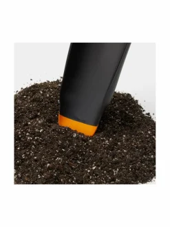 Työkalut<Fiskars Planting Set - multakauha ja harja BLACK