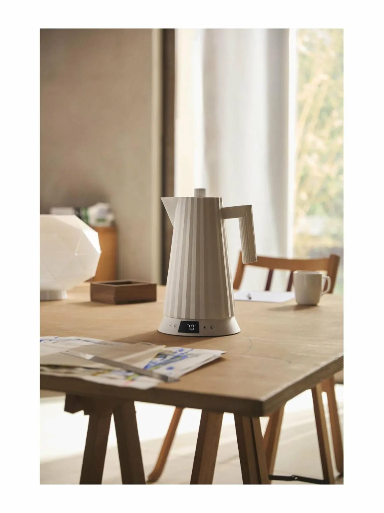 Kahvin- & Vedenkeittimet<Alessi Plissé-vedenkeitin lämpötilansäädöllä 1,7 l W WHITE