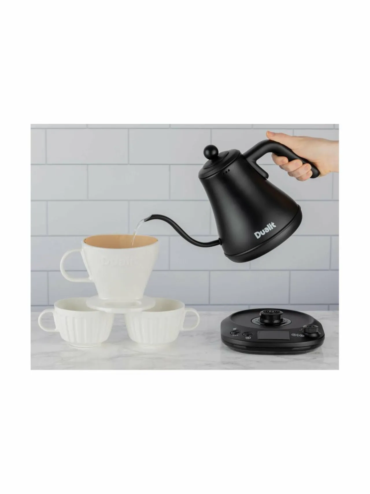 Kahvin- & Vedenkeittimet<Dualit Pour Over -vedenkeitin 0,8 l BLACK