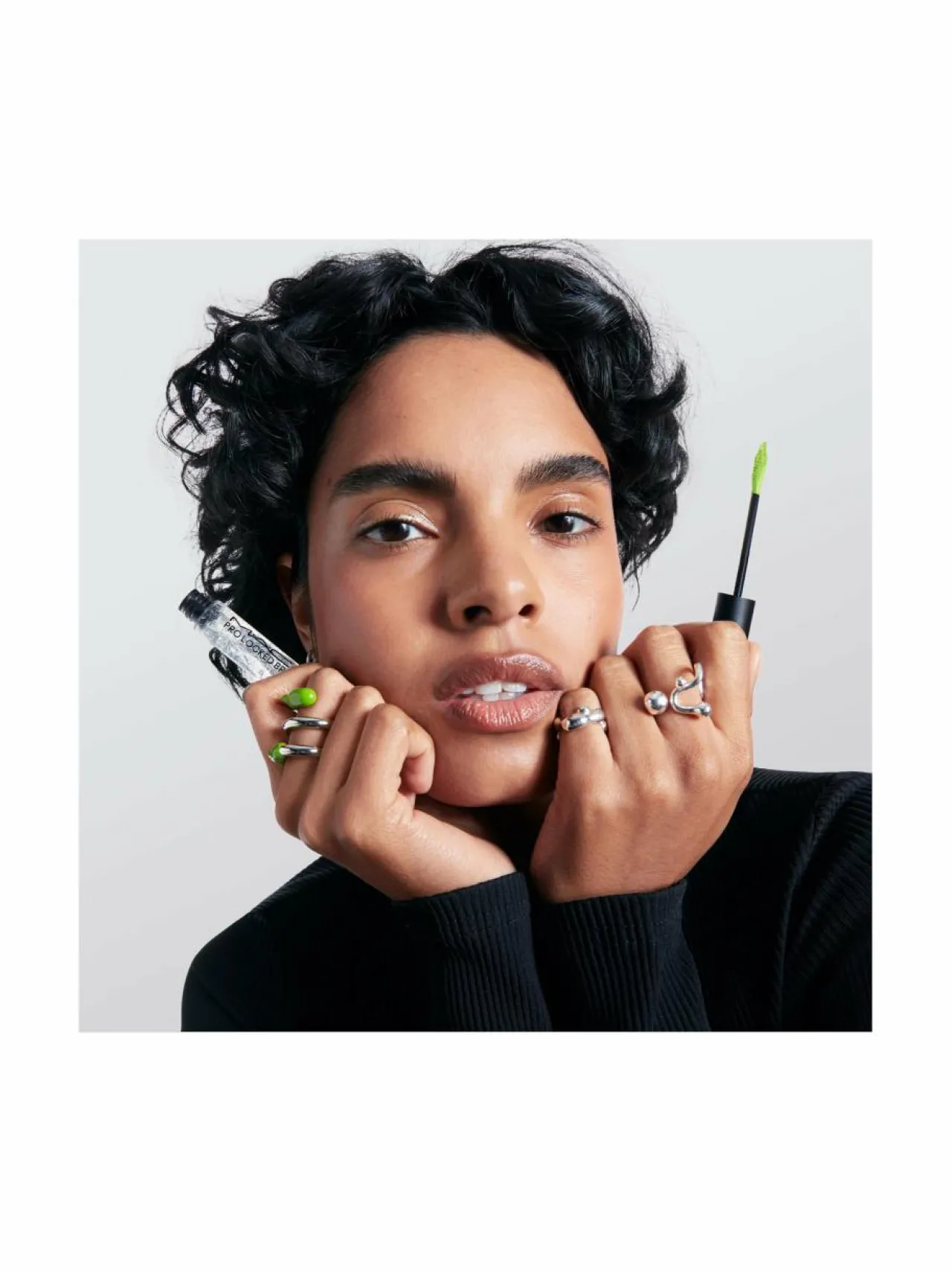 Silmät<MAC Pro Locked Brow Gel -kulmageeli CLEAR