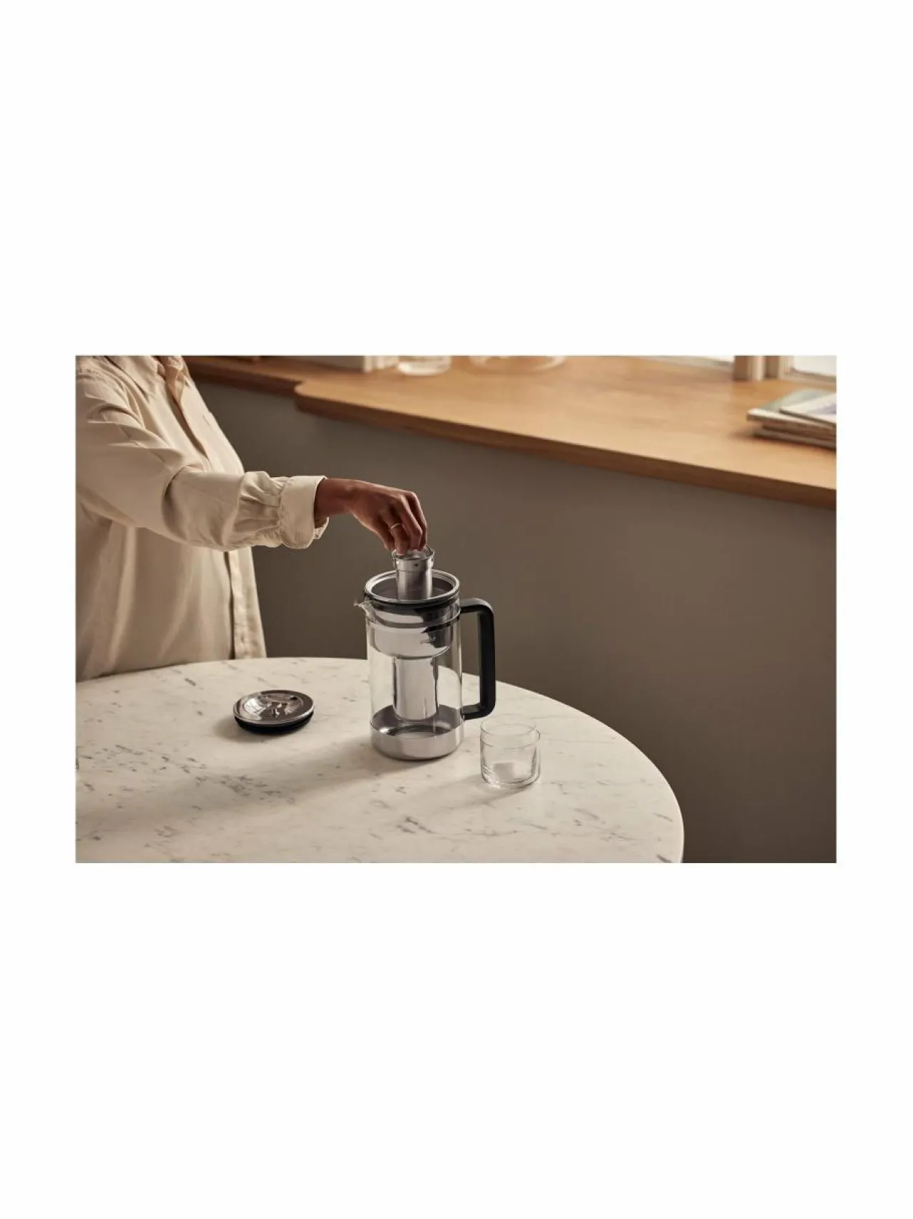 Aarke Purifier Water Pitcher Large -vedensuodatinkannu^ Kahvin- & Vedenkeittimet