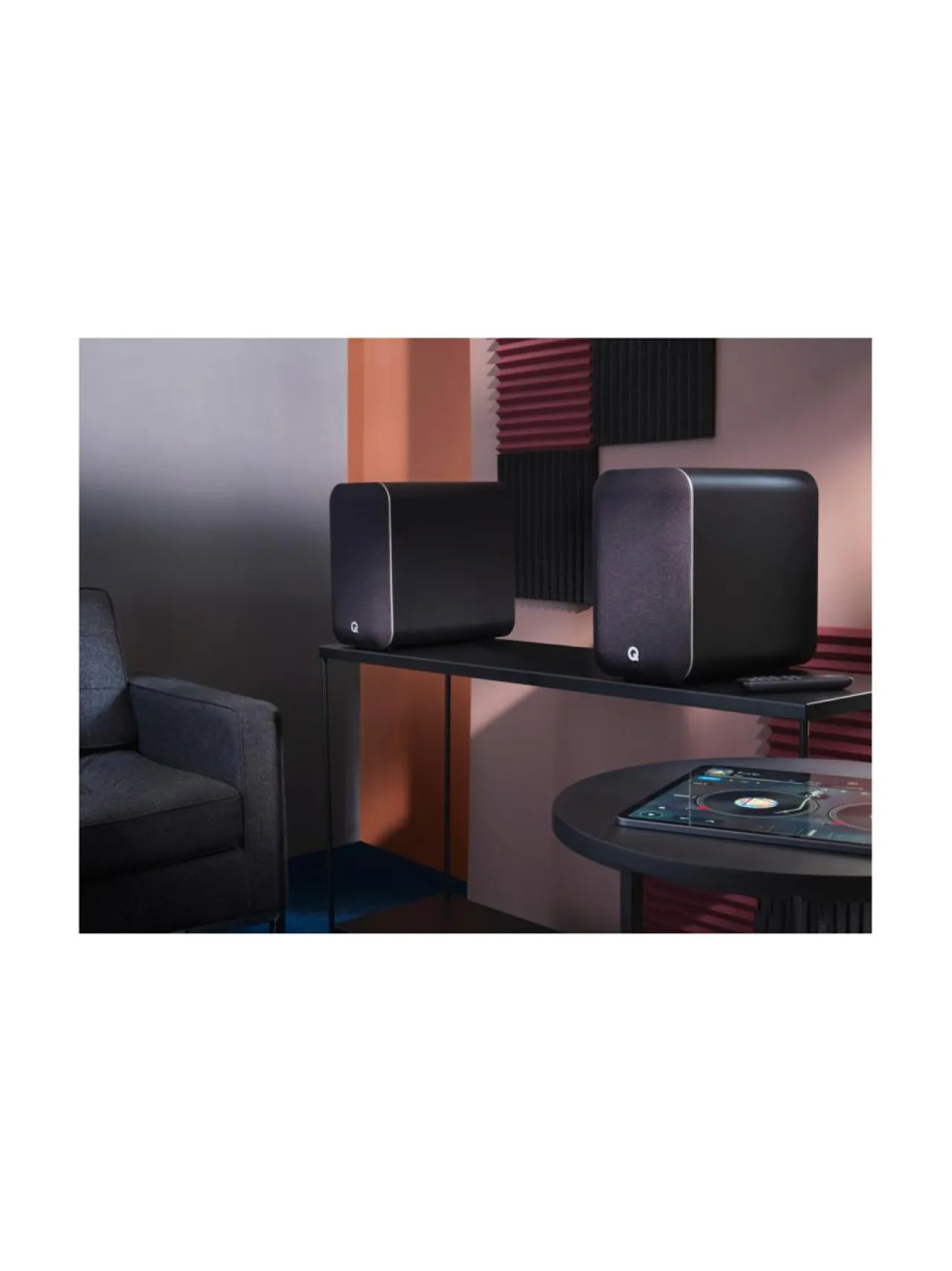 Audio<Q Acoustics M20 HD aktiivikaiutinpari, musta