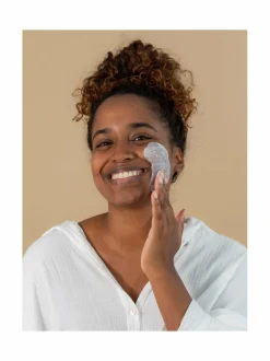 Laboratoires de Biarritz Radiance Scrub -kasvokuorinta^ Kasvojenhoito