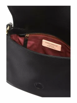 Olkalaukut<Coccinelle Rebekka Saddle -laukku 001 NOIR