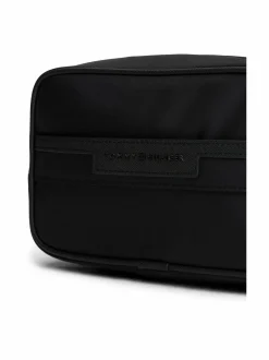 Tommy Hilfiger Repreve Washbag -kosmetiikkalaukku^ Matkalaukut & Tarvikkeet