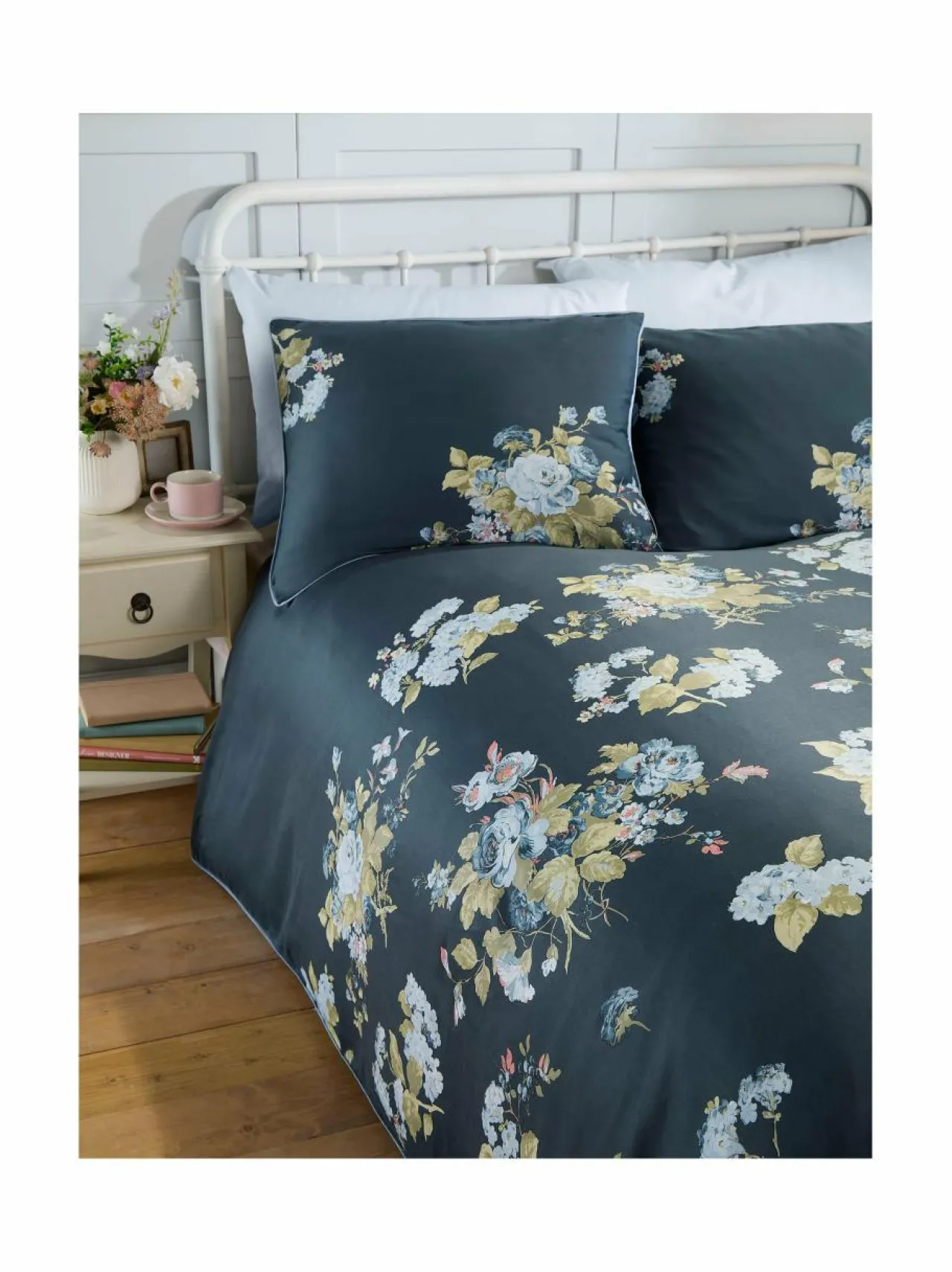 Laura Ashley Rosemore-satiinipussilakanasetti^ Liinavaatteet