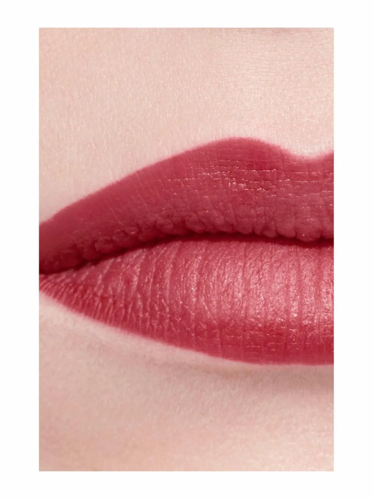 CHANEL ROUGE ALLURE VELVET Luminous Matte Lip Colour^ Huulet